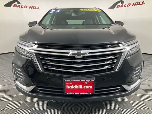 Used 2023 Chevrolet Equinox Premier image 2