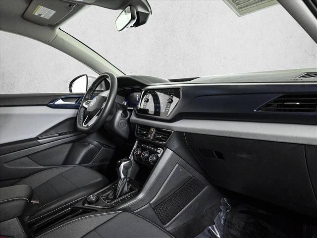 Used 2023 Volkswagen Taos SE w/ Panoramic Sunroof Package AWD/4WD image 23