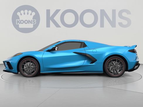 Used 2024 Chevrolet Corvette Stingray Premium Cpe w/ Z51 Performance Package RWD image 2