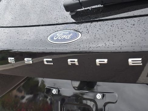 Used 2024 Ford Escape SE FWD image 13