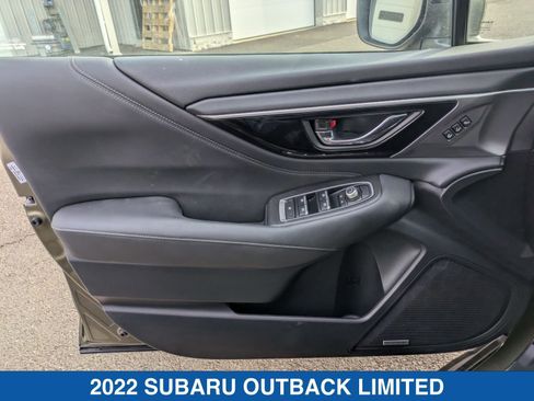 Used 2022 Subaru Outback Limited image 12
