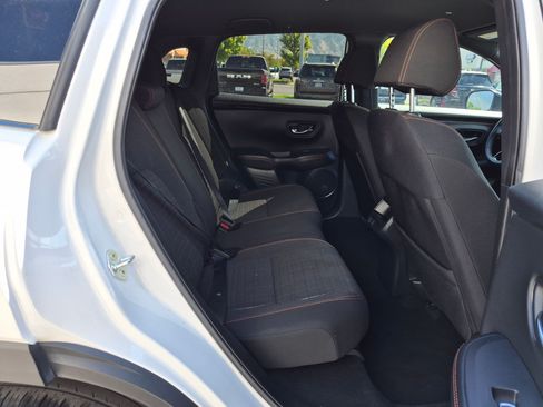 Used 2024 Honda HR-V Sport image 31