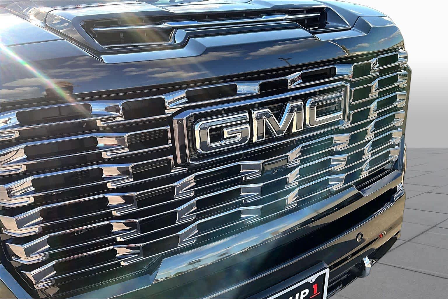 Used 2026 GMC Sierra 2500 Denali Ultimate AWD/4WD image 30