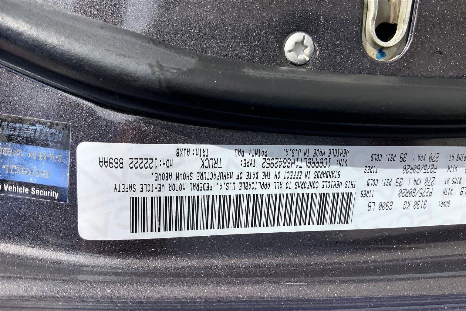 Used 2017 RAM 1500 SLT RWD image 36