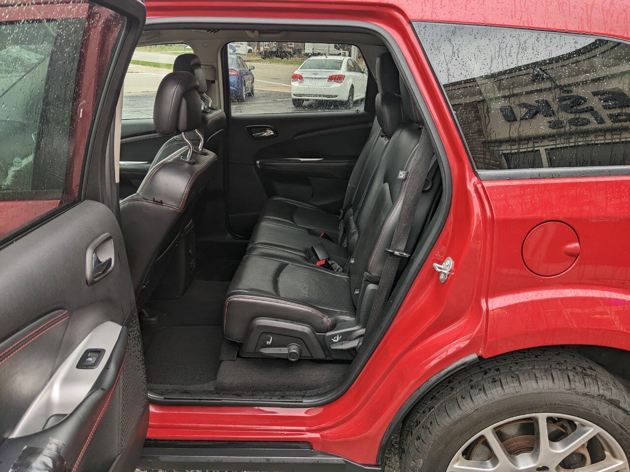 Used 2017 Dodge Journey GT w/ Driver Convenience Group FWD image 12