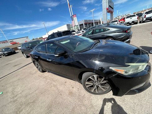 Used 2017 Nissan Maxima 3.5 SL FWD image 3