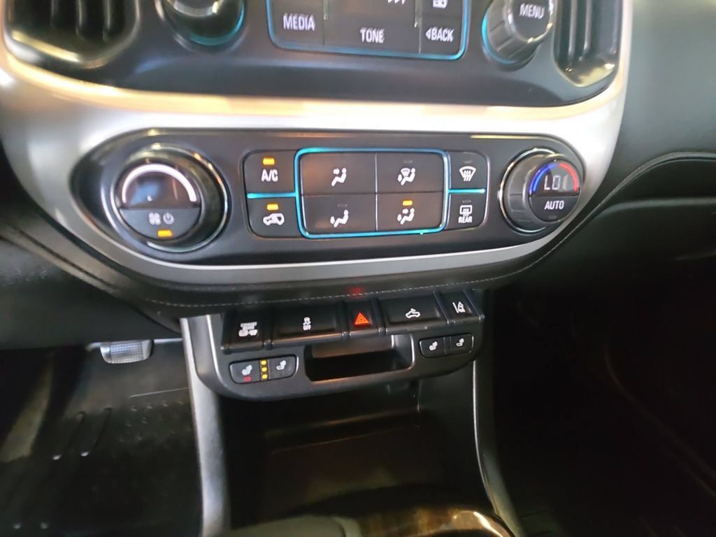 Used 2018 GMC Canyon SLT w/ Driver Alert Package AWD/4WD image 17