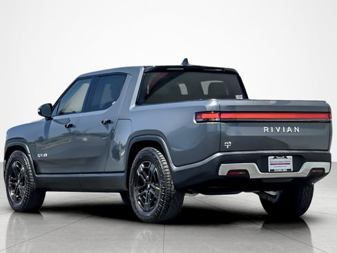 Used 2024 Rivian R1T Adventure Dual AWD/4WD image 3