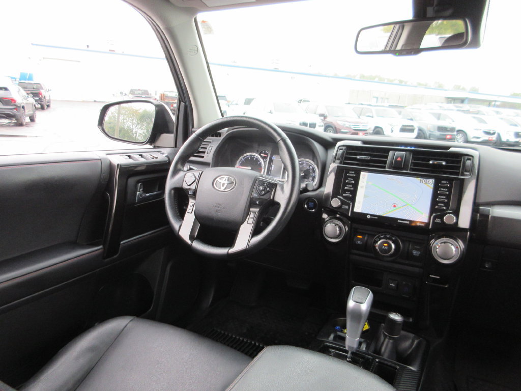 Used 2021 Toyota 4Runner TRD Off-Road Premium AWD/4WD image 22