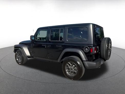 Used 2025 Jeep Wrangler Unlimited Sport AWD/4WD image 14