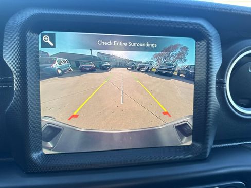 Used 2021 Jeep Gladiator Overland w/ Popular Equipment Package image 29