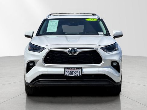 Used 2023 Toyota Highlander XLE image 8