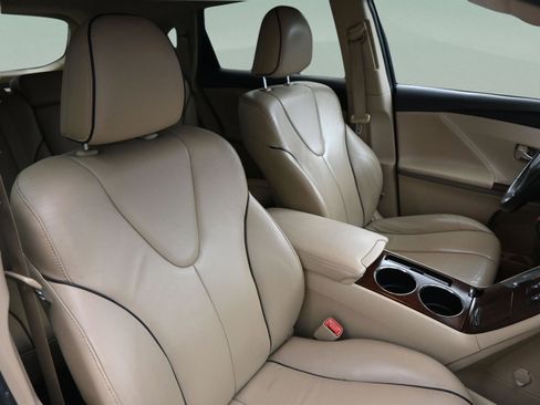 Used 2011 Toyota Venza w/ Premium Pkg #2 image 35