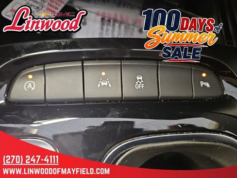 Used 2022 Buick Envision Essence w/ Technology Package I FWD image 27