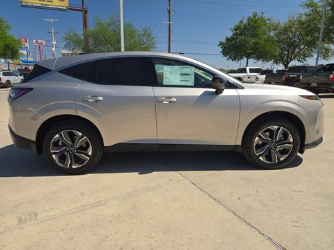 New 2026 Nissan Murano SL AWD/4WD image 2