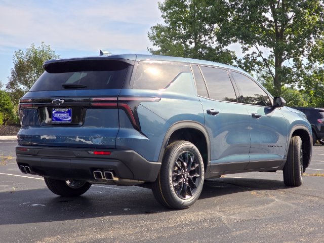 Used 2024 Chevrolet Traverse LS w/ Midnight/Sport Edition FWD image 23