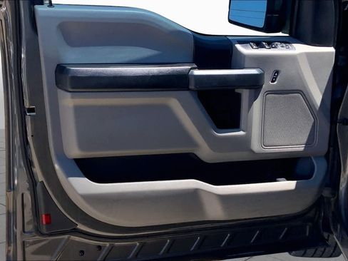 Used 2017 Ford F150 XL w/ Equipment Group 101A Mid RWD image 20