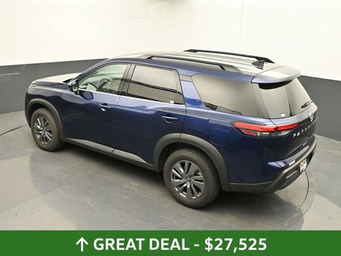 Used 2025 Nissan Pathfinder SV FWD image 44