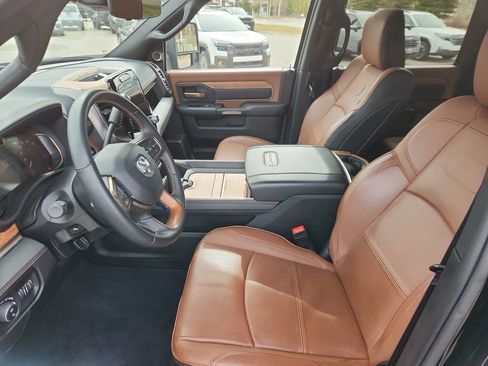 Used 2024 RAM 3500 Limited w/ Safety Group image 10