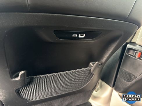 Used 2024 Chrysler Pacifica Touring-L image 47