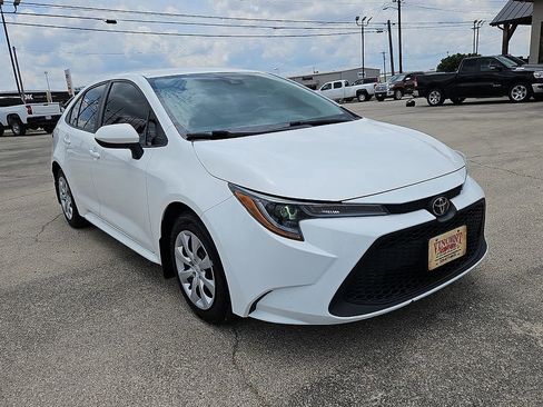Used 2022 Toyota Corolla LE FWD image 11
