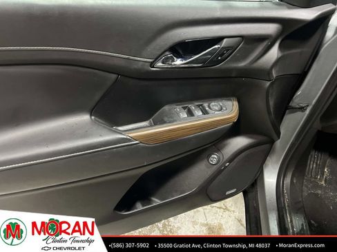 Certified 2023 GMC Acadia SLE w/ Driver Convenience Package image 14