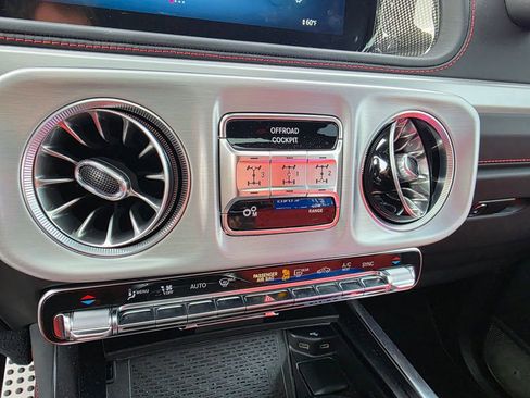 Used 2025 Mercedes-Benz G 63 AMG 4MATIC image 19