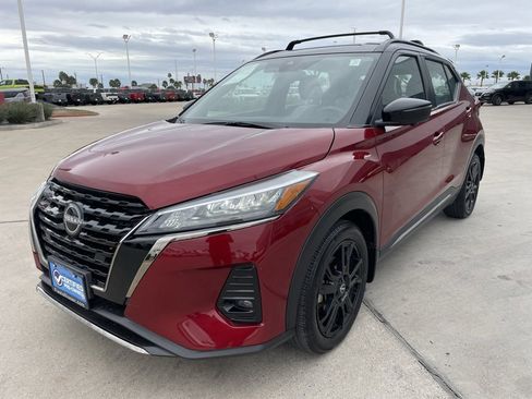 Certified 2024 Nissan Kicks SR w/ SR Premium Package image 5