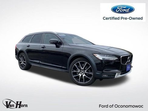 Used 2018 Volvo V90 T6 Cross Country w/ Protection Package image 1