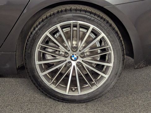 Used 2018 BMW 530i xDrive image 14