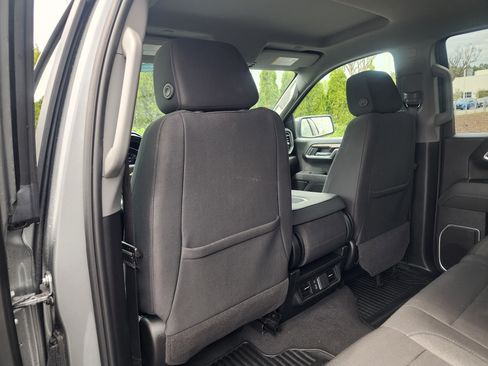 Used 2025 Chevrolet Silverado 1500 LT image 16