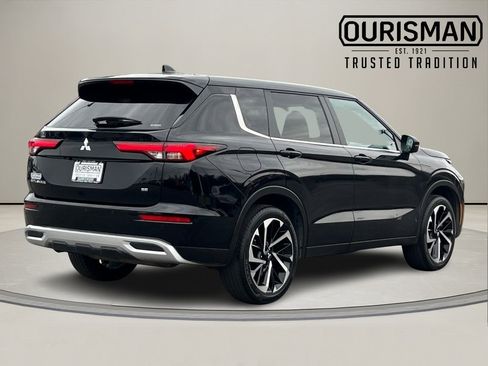 Used 2024 Mitsubishi Outlander SE image 5