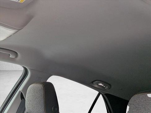 Used 2022 Chevrolet Equinox LT image 17