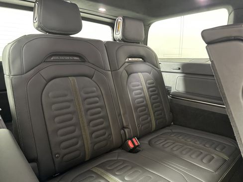 Used 2023 Rivian R1S Adventure image 21