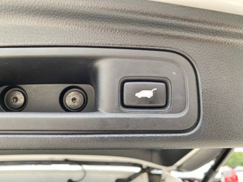 Used 2022 Honda Pilot Black Edition image 7