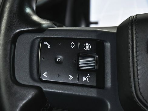 Used 2024 Land Rover Defender 130 X image 24