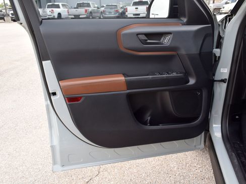 Used 2022 Ford Bronco Sport Outer Banks w/ Tech Package AWD/4WD image 19