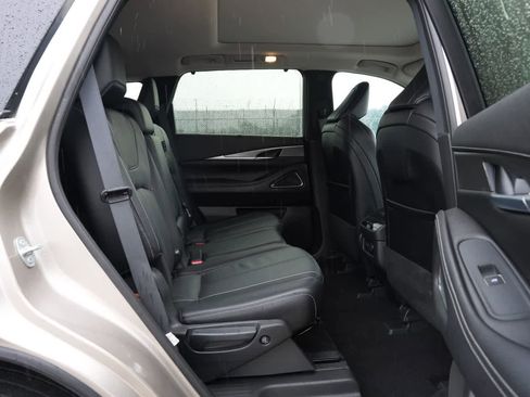 Used 2024 INFINITI QX60 Luxe w/ Vision Package image 24