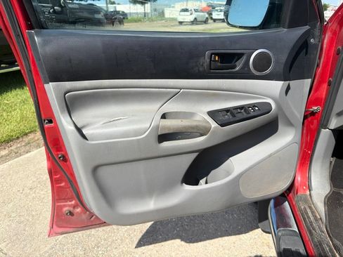 Used 2012 Toyota Tacoma PreRunner w/ TRD Sport Pkg RWD image 10