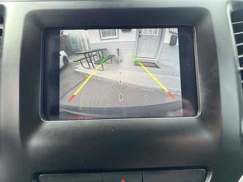 Used 2019 Jeep Cherokee Latitude Plus FWD image 14