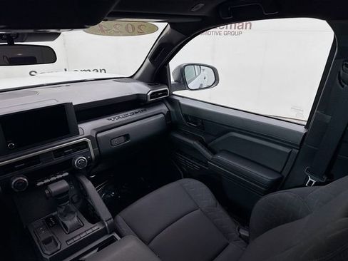 Used 2024 Toyota Tacoma SR image 23