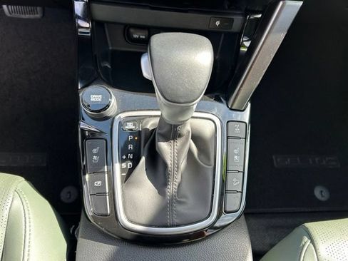 Used 2024 Kia Seltos SX w/ SX Sunroof Package AWD/4WD image 22
