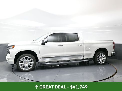 Used 2022 Chevrolet Silverado 1500 High Country w/ High Country Premium Package image 10