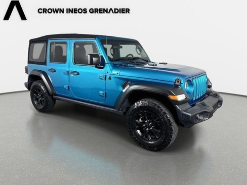 Used 2020 Jeep Wrangler Unlimited Sport S AWD/4WD image 3