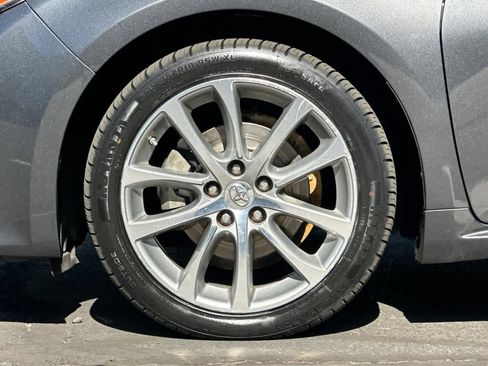 Used 2014 Toyota Avalon XLE Touring FWD image 25