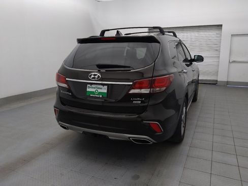 Used 2018 Hyundai Santa Fe Limited image 7