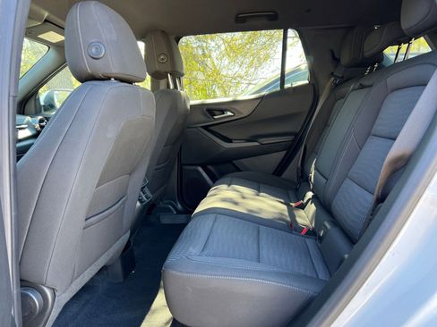 Used 2025 Chevrolet Equinox LT image 23