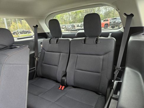 Used 2025 Ford Explorer Active image 32