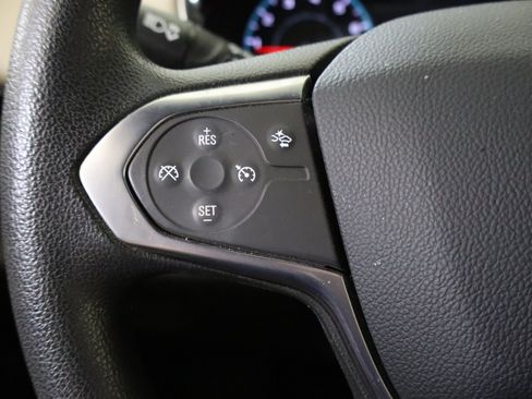 Used 2023 Chevrolet Traverse LS FWD image 29