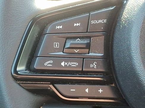 Used 2025 Subaru Forester Premium AWD/4WD image 23